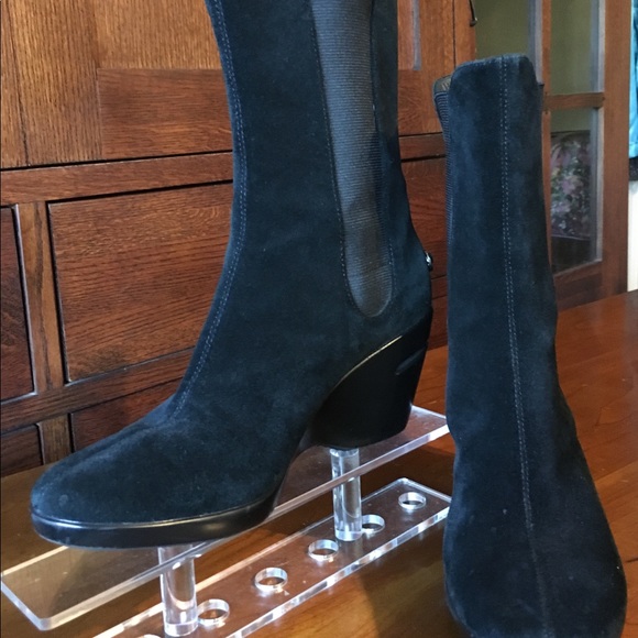 Nike Air by Kenneth Cole,black suede ankle boots - Picture 4 of 6